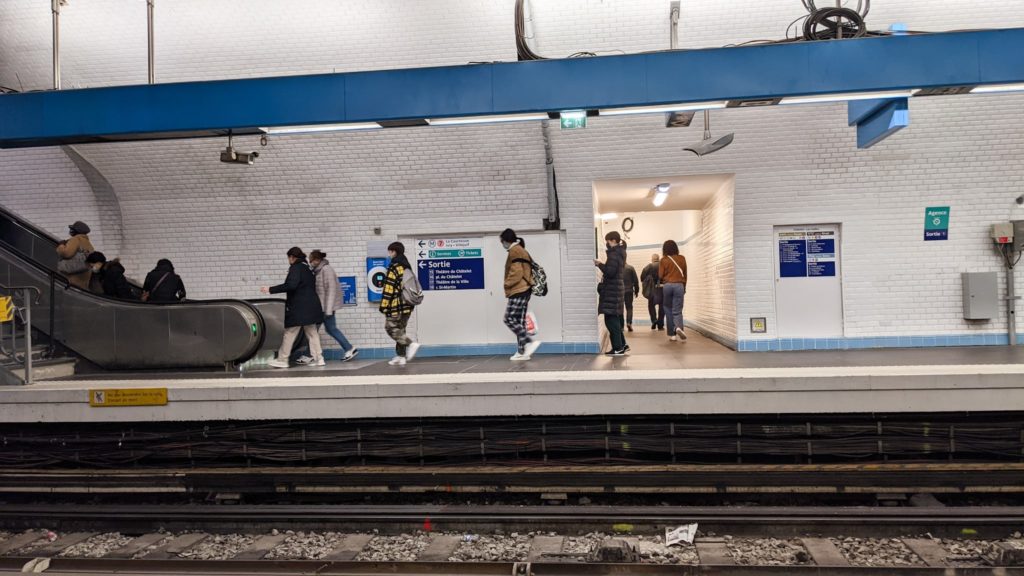 Nouveau couloir station Châtelet